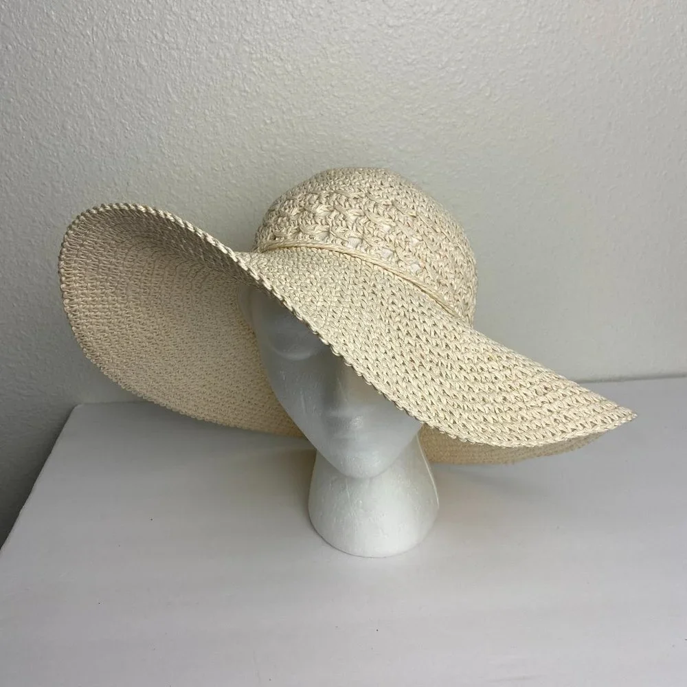 Cappelli Straworld Ivory Floppy Sun Hat Folds up Travel Sz 22.5